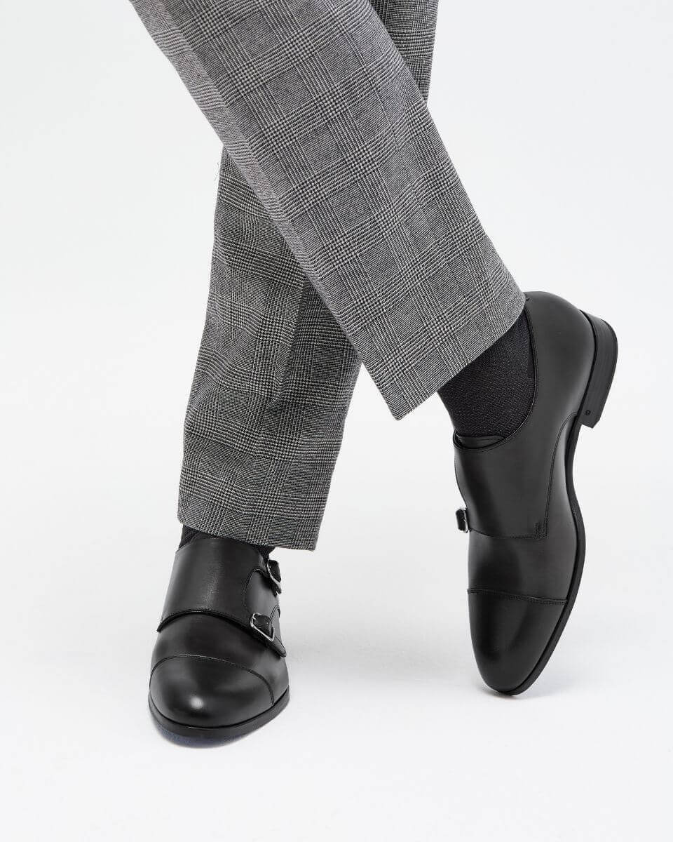 Men Buckle Shoes | Black Leather | In Corio